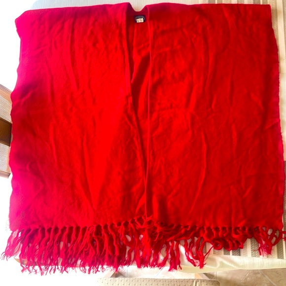 Jennifer Moore Wrap - Picture 1 of 6